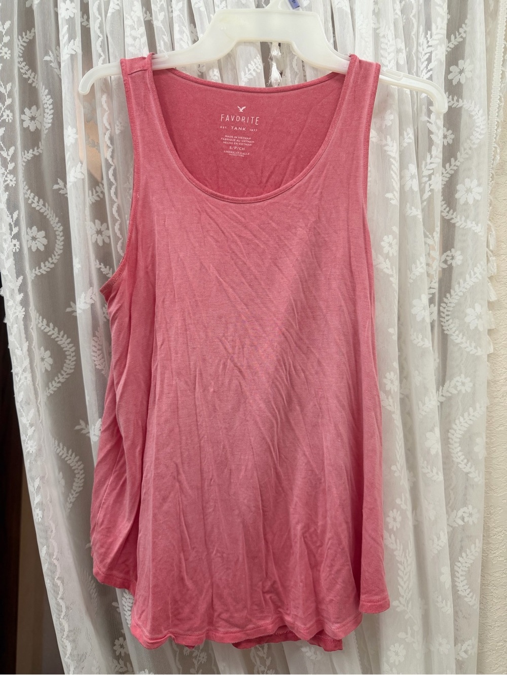 American Eagle Favorite Tank Pink Scoop Neck Tank Top for Women